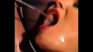 lesbian shitt gets anal flushing and takes shit