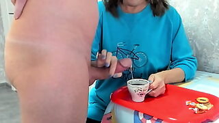 cam biz teen porcelain elf flashing pussy on live webcam